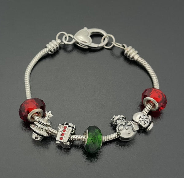 European bead Christmas bracelet red green glass beads silver tone red crystal accents Pandora compatible